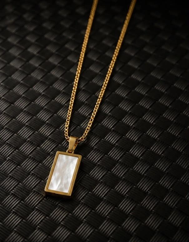 Veloro Aura Pendant Necklace